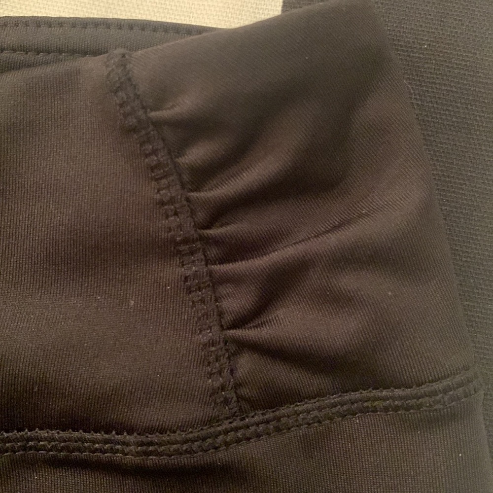 🖤Vasana yoga pants with back pocket 28” inseam🖤 - Picture 3 of 5